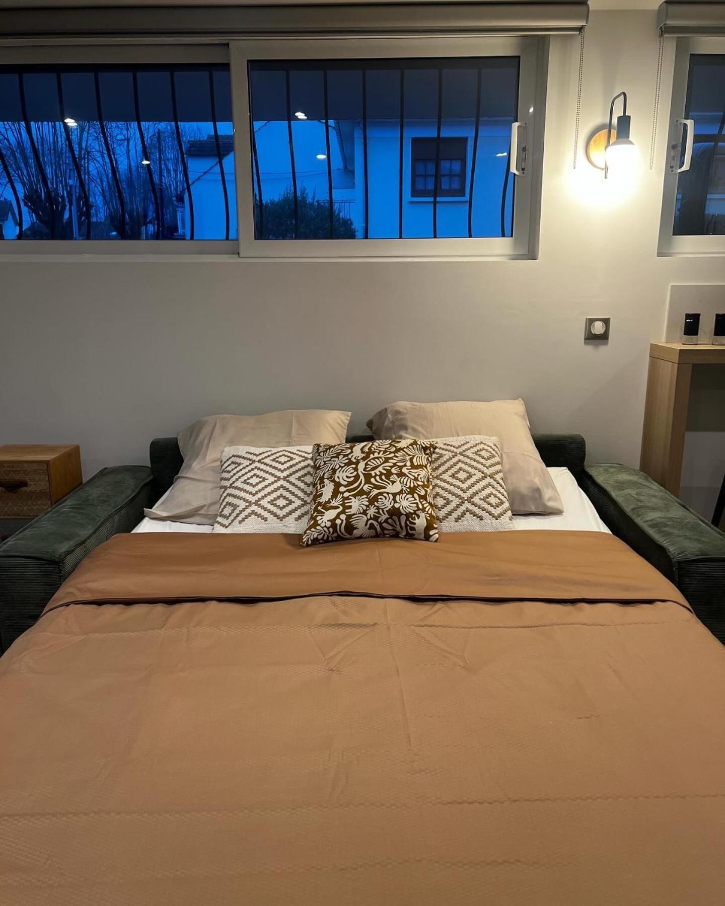 Superbe Studio Neuf - 20 Min Versailles Les Clayes-Sous-Bois Ngoại thất bức ảnh